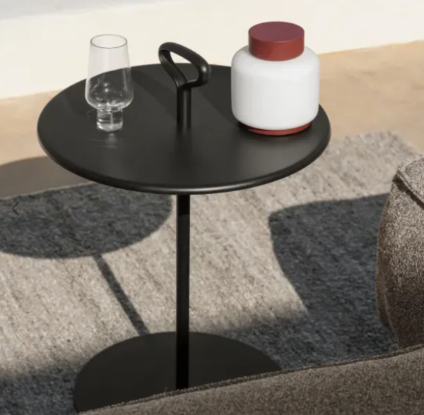 Outdoor-Beistelltisch – Hotel Supply
